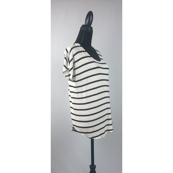 Women’s Striped A-Line Top - Picture 2 of 6